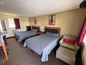 Double Room | Down comforters, pillowtop beds, individually decorated