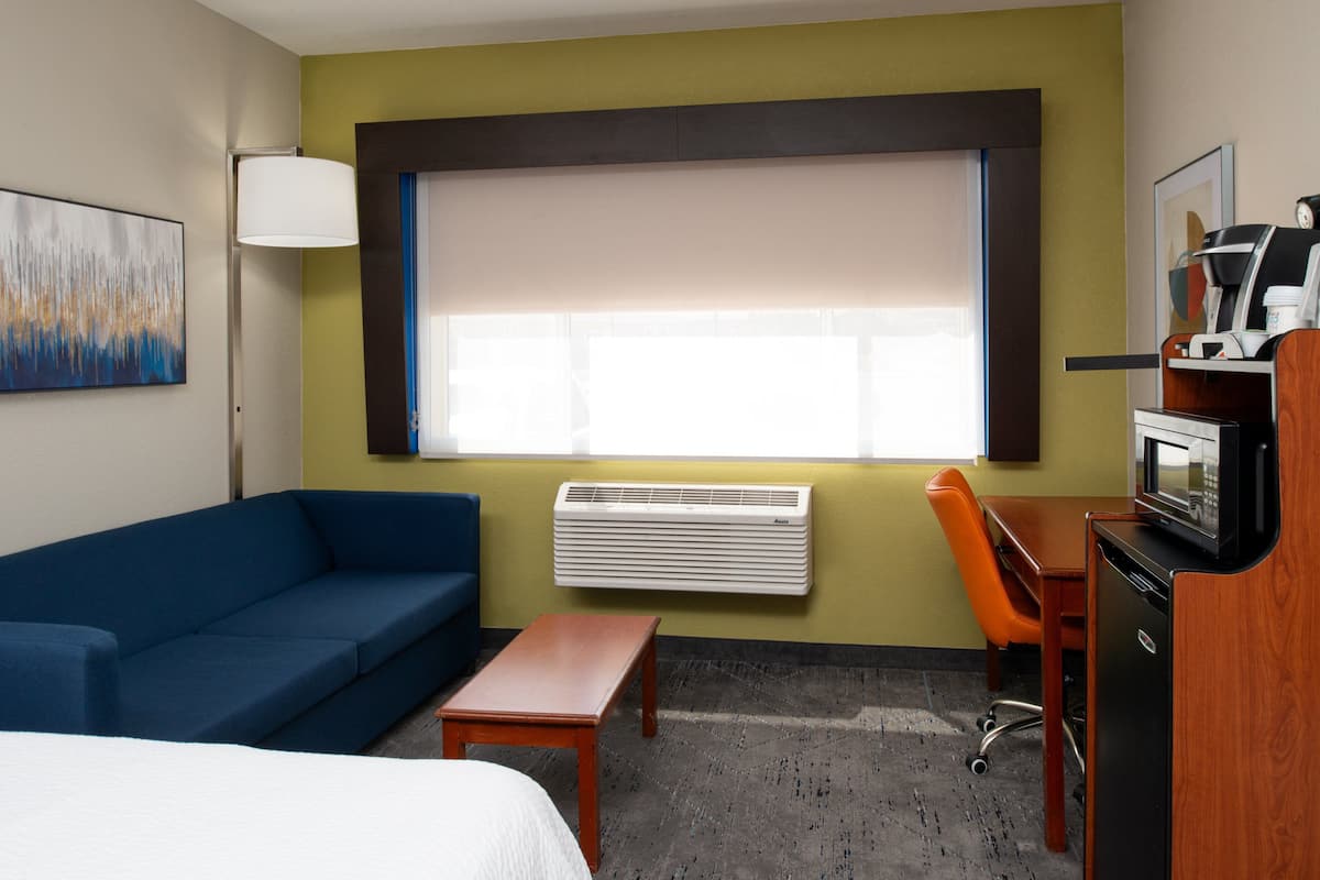 Room, Multiple Beds, Non Smoking