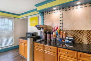 Breakfast area
