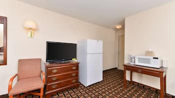 Suite, 1 King Bed, Non Smoking