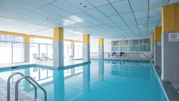 Indendørs pool