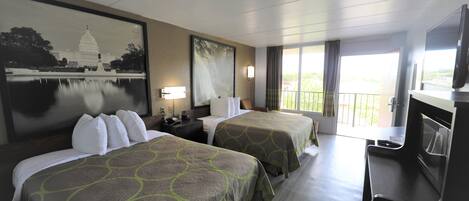 書桌、遮光窗簾/窗簾、熨斗/熨衫板、免費嬰兒床