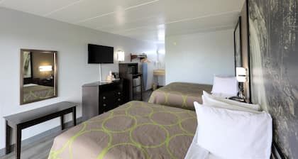 Super 8 by Wyndham Manassas