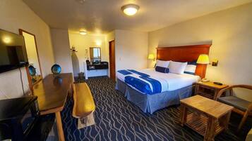 Habitación Confort, 1 cama King size | Escritorio, tabla de planchar con plancha y wifi gratis