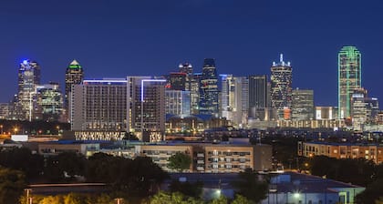 Sheraton Suites Market Center Dallas