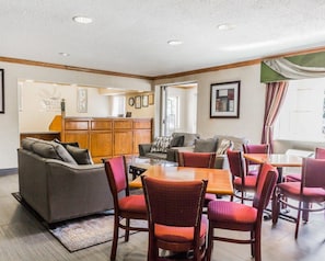 Lobby - Quality Inn & Suites Golden - Denver West (Golden)