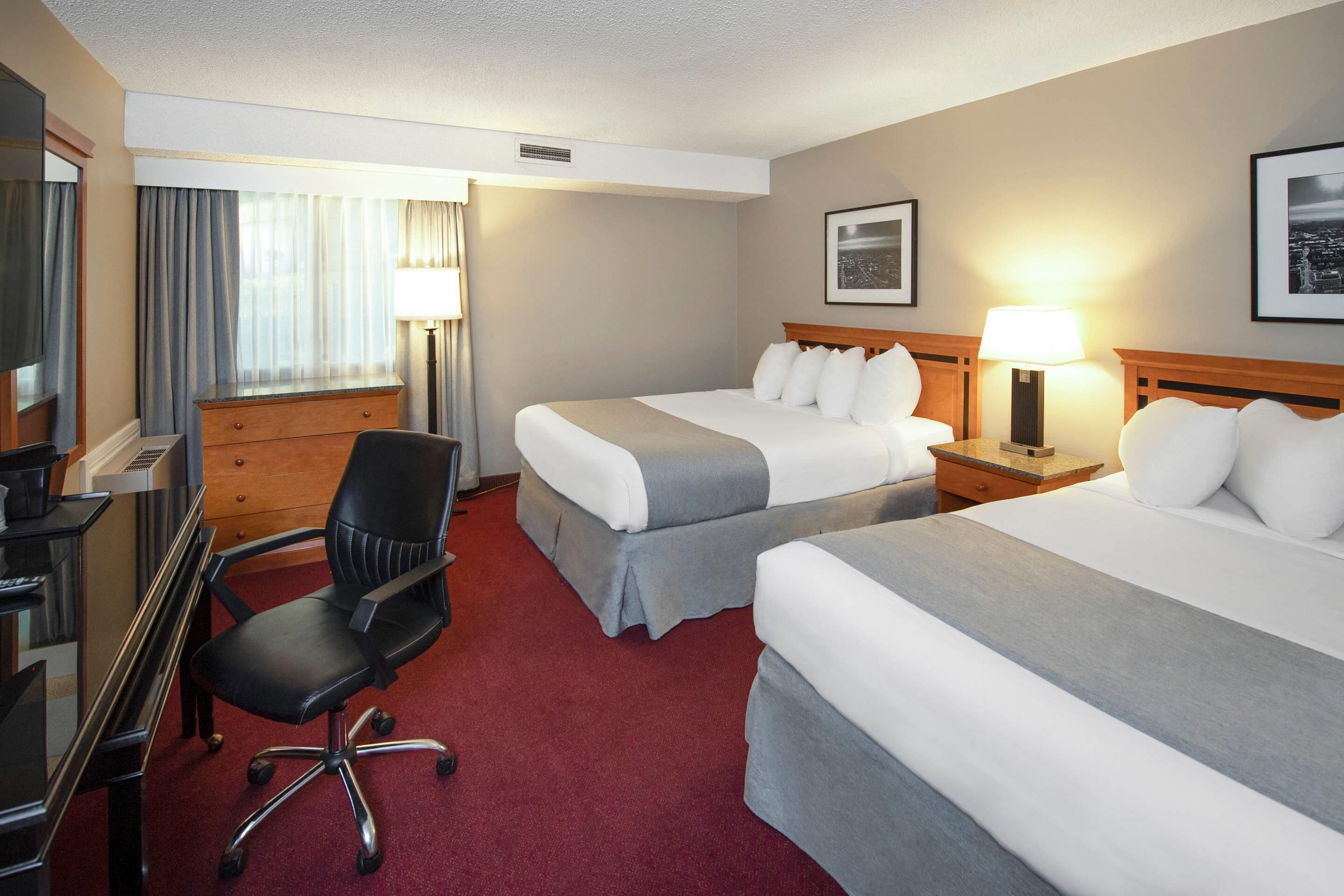 Phòng Tiêu chuẩn, 2 giường cỡ queen, không hút thuốc | Trang trí khác biệt, trang bị nội thất với thiết kế riêng biệt, bàn 