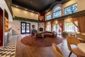 Lobby - Best Western University Inn (Fort Collins)