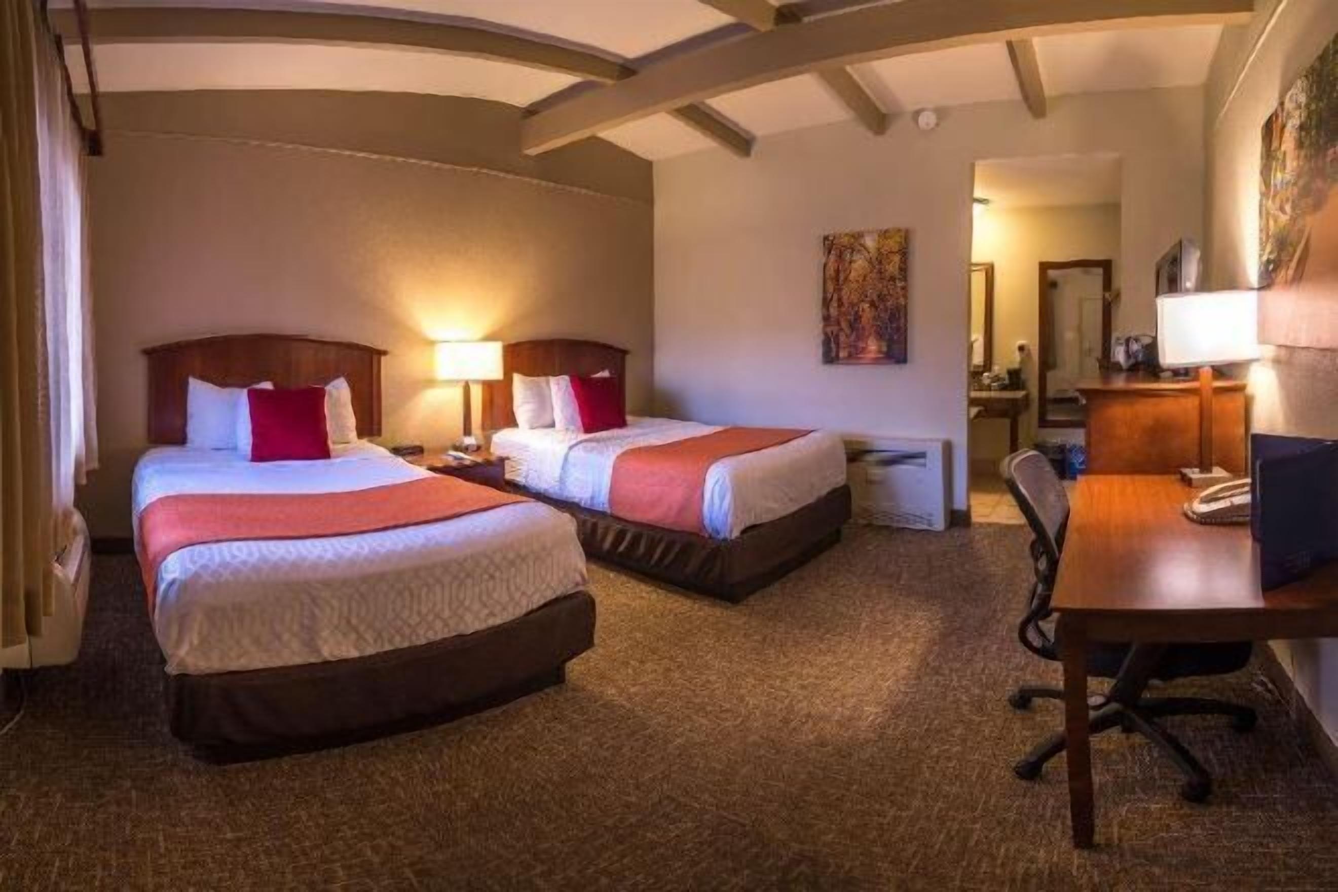In-room safe, desk, free WiFi, bed sheets