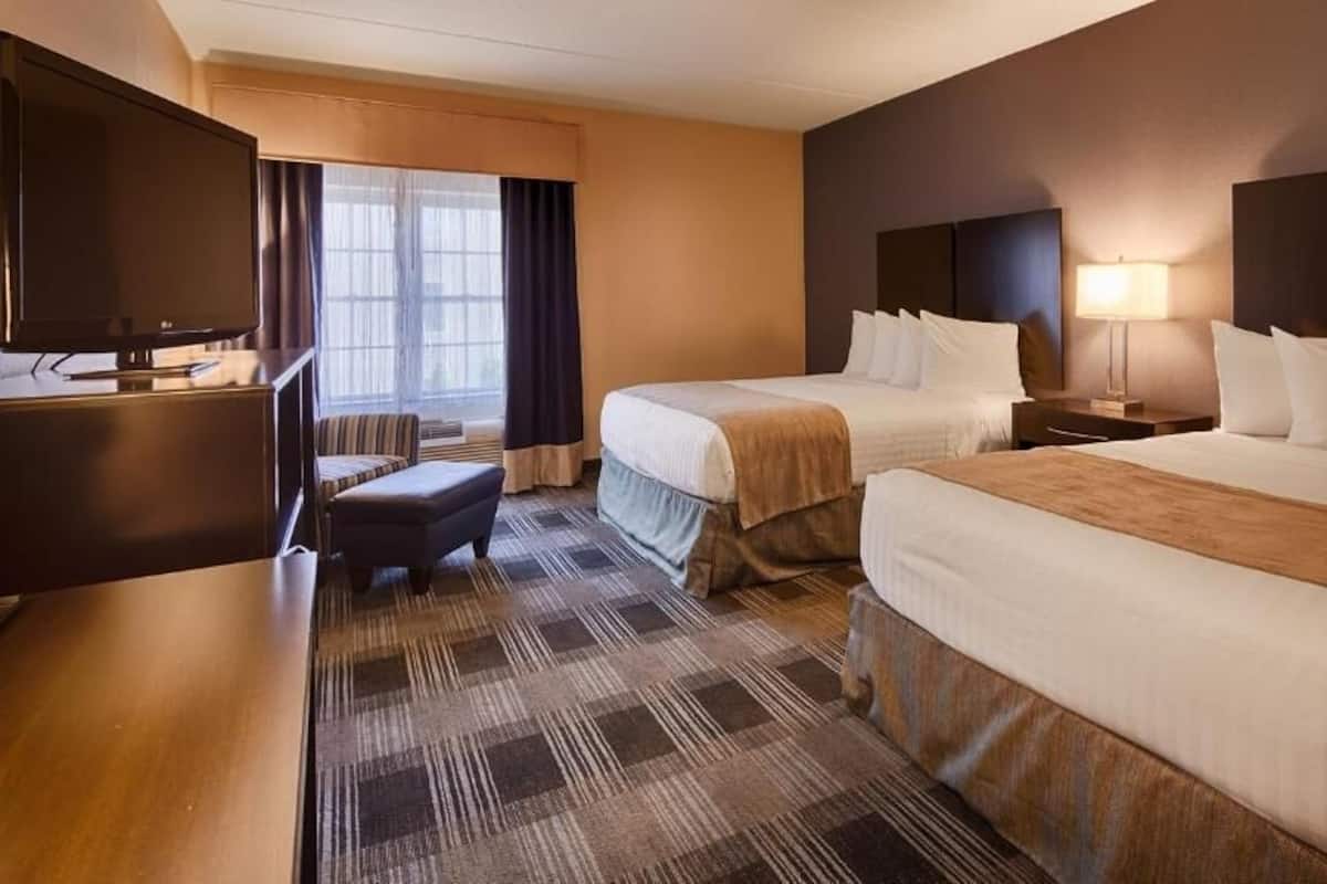 Premium bedding, pillowtop beds, in-room safe, laptop workspace