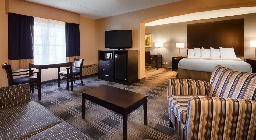 Premium bedding, pillowtop beds, in-room safe, laptop workspace