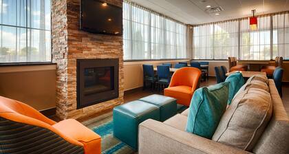 Best Western Hartford Hotel & Suites