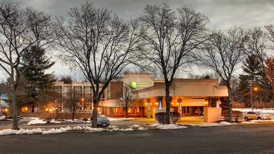 Holiday Inn Express Poughkeepsie by IHG