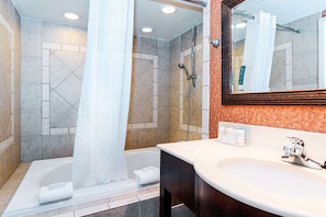 Bathtub, free toiletries, hair dryer, towels