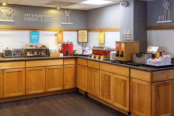 Free daily buffet breakfast