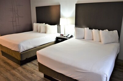 Richland Riverfront Hotel and Conference Center, Ascend Hotel Collection