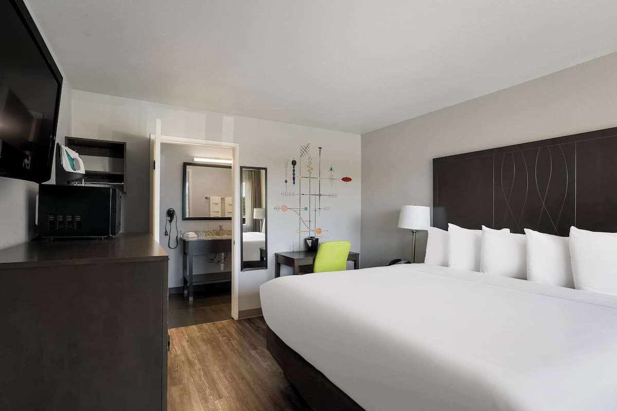 Standardzimmer, 1 King-Bett, Nichtraucher, Flussblick