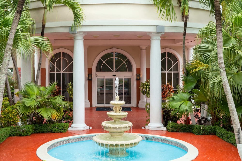 Holiday Inn Express Miami Airport Doral Area by IHG