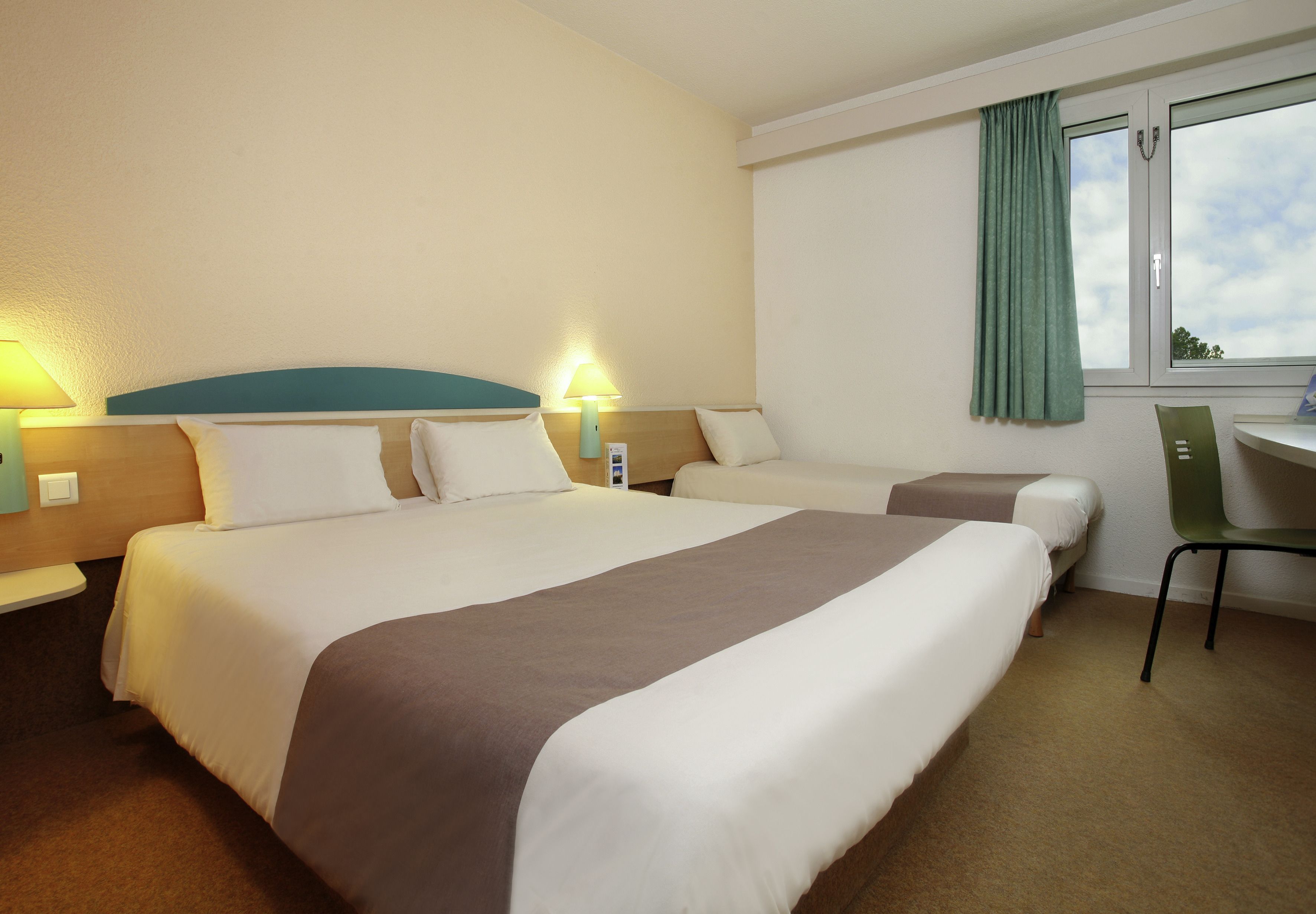 Standard Double Room, Multiple Beds
