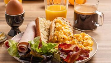 Daily buffet breakfast for a fee