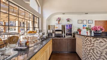 Desayuno continental incluido todos los días