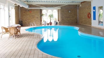 Indoor pool, outdoor pool