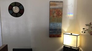 Blackout drapes, WiFi (free) - Civic Center Inn (San Francisco)