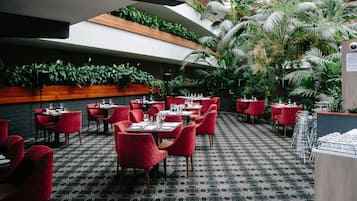 Breakfast, lunch, dinner served; garden views