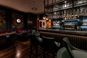 Bar (in der Unterkunft)