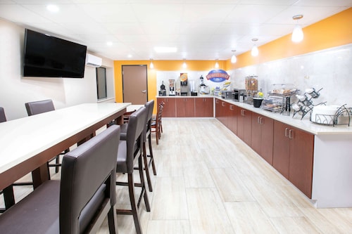 Baymont by Wyndham Plano