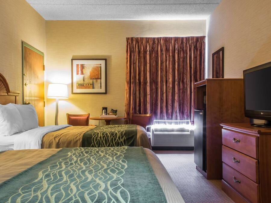 Standard Room, 2 Double Beds, Non Smoking