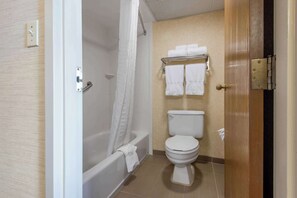 Premium bedding, laptop workspace, iron/ironing board, free WiFi