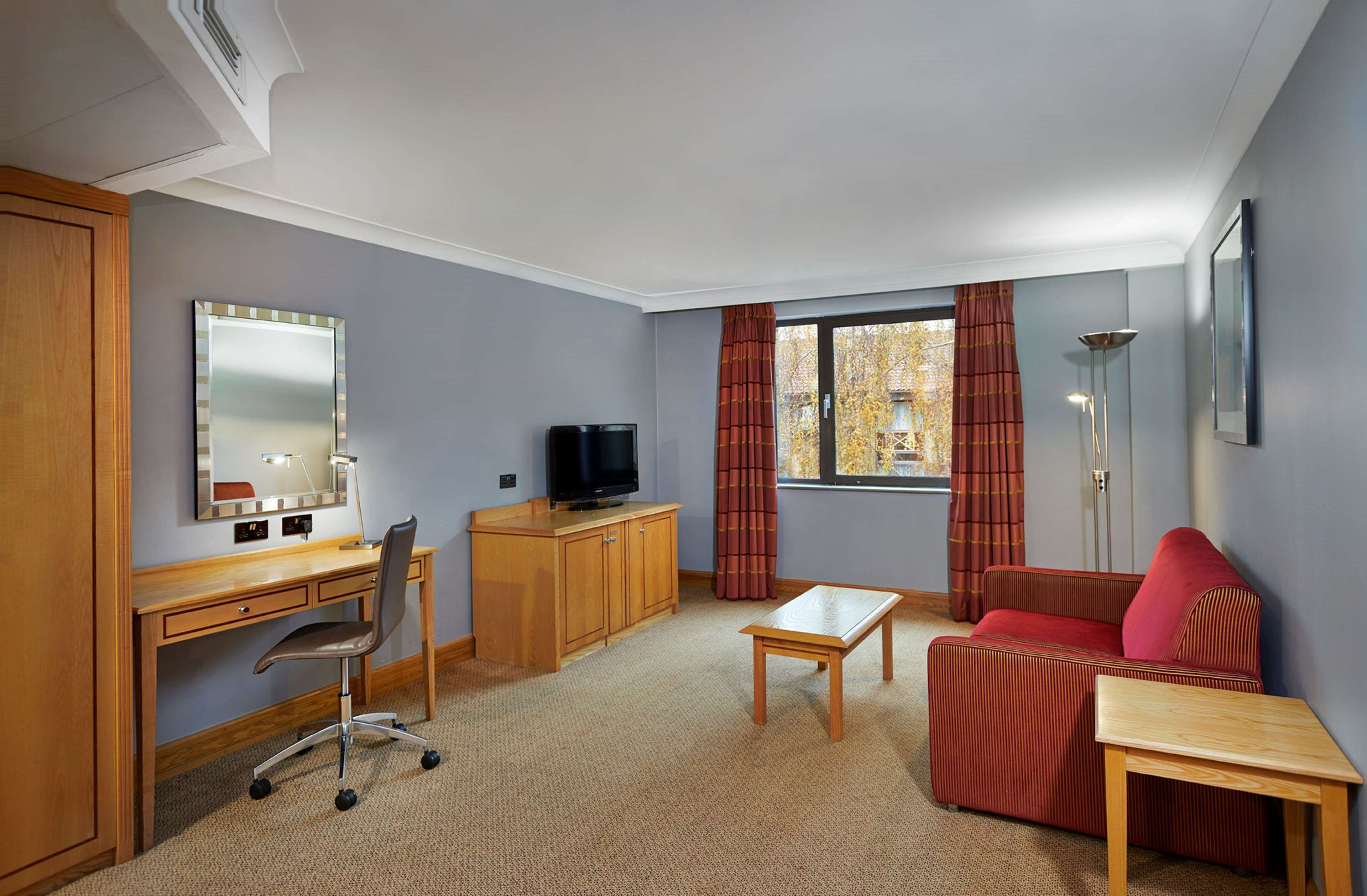 junior suite, 1 king bed | hypo-allergenic bedding, in-room safe, soundproofing, iron/ironing board