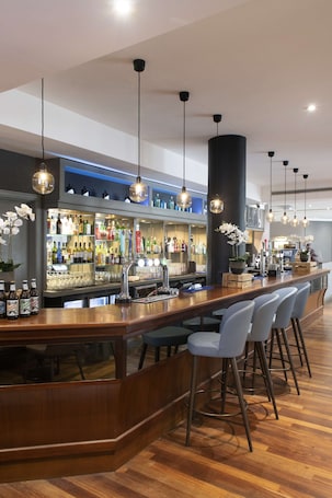 Bar (en la propiedad)