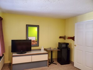 Room, 1 Twin Bed, Accessible | Laptop workspace, free WiFi, bed sheets, alarm clocks