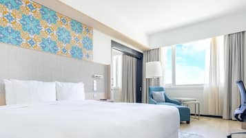 Minibar, in-room safe, individually furnished, desk