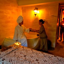 Salas de tratamientos para parejas, bañera de hidromasaje, hidroterapia