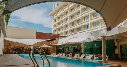 Radisson Hotel Brunei Darussalam
