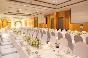 Indoor wedding