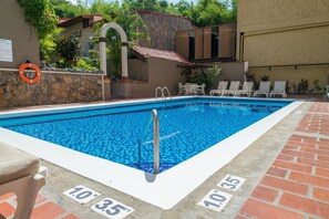 Outdoor pool, pool loungers