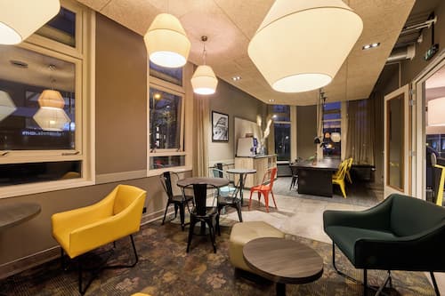 Sala de estar en el lobby