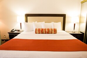 Standard Room, 1 Queen Bed