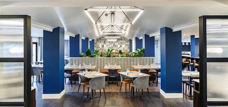 Se sirven desayunos, almuerzos y cenas