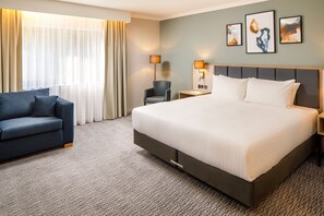 Junior Suite, 1 King Bed with Sofa bed | In-room safe, desk, laptop workspace, blackout drapes - Delta Hotels Milton Keynes (Milton Keynes)