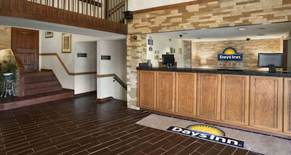 Ramada by Wyndham Pittsburgh/New Stanton