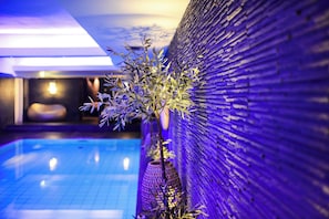 Sauna, bain de vapeur, soins du corps, aromathérapie
