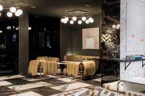 Sala de estar en el lobby