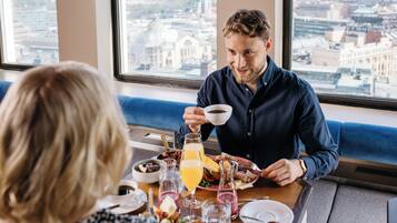 Free daily buffet breakfast