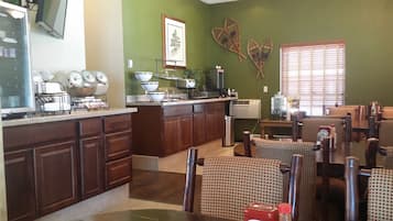 Esmorzar continental gratuït