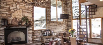 The Inn at Tomichi Village
